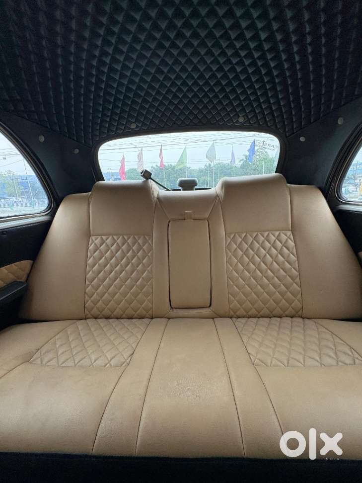 Ambassador Grand 1800 Isz Mpfi, 2004, Petrol