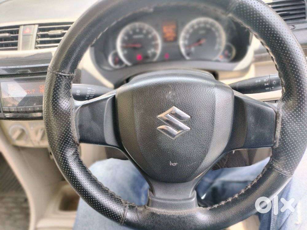 Maruti Suzuki Swift Dzire 1.2 Vxi Bsiv, 2015, Petrol