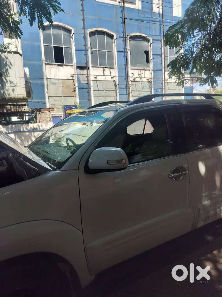 2015 Toyota Fortuner Suv