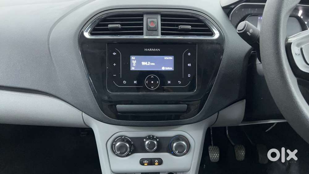 Tata Tiago 1.2 Revotron Xt Option, 2020, Petrol