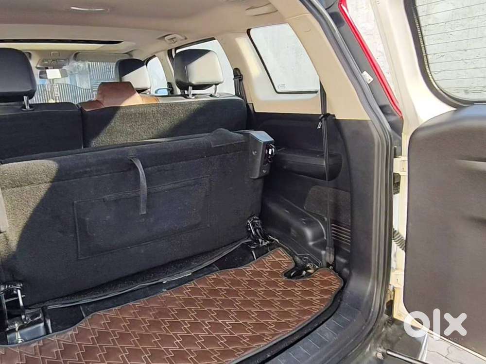 Mahindra Scorpio N Z8 S At Petrol  Sept 2024