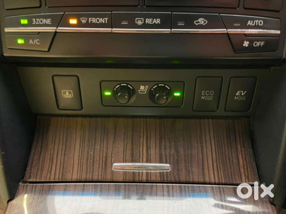 Toyota Camry Hybrid, 2015, Electric