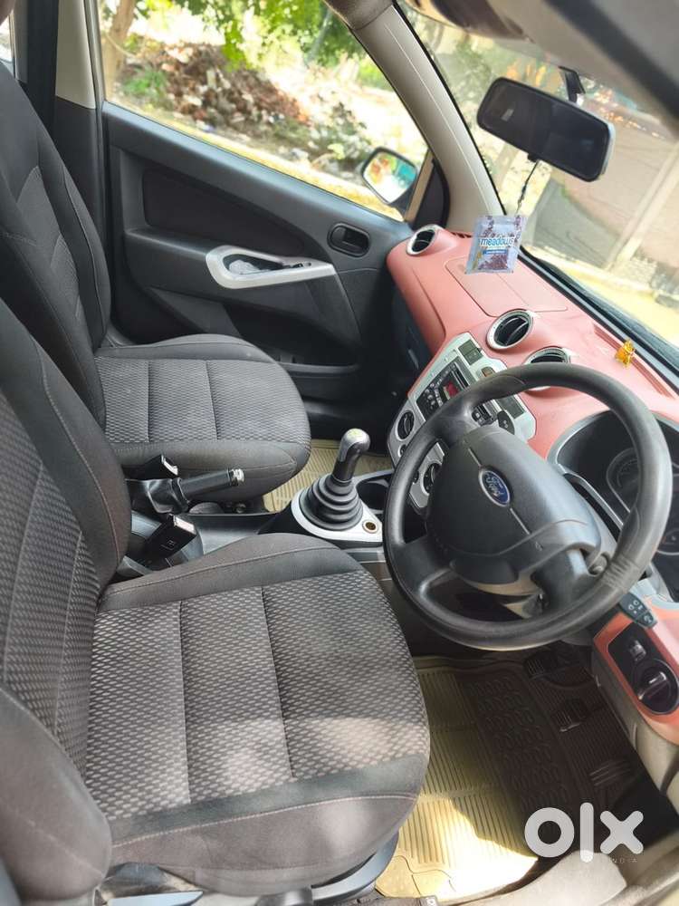 Ford Figo Petrol 2010