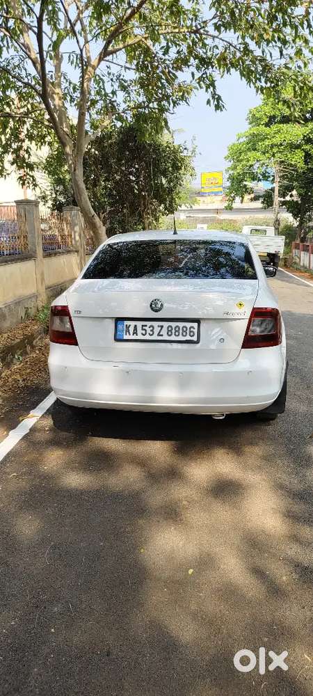 Skoda Rapid 1.6 Ambition 2012 Diesel