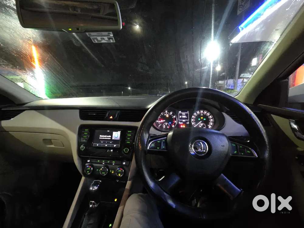 Skoda Octavia Elegance 2014, 1.8tsi, Dct 7 Speed.