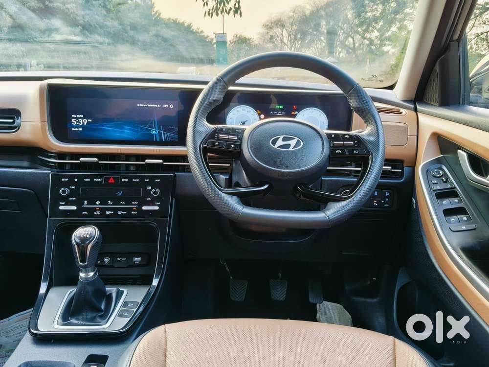 Hyundai Alcazar Platinum 7 Str 1.5 Diesel Adventure, 2024, Diesel