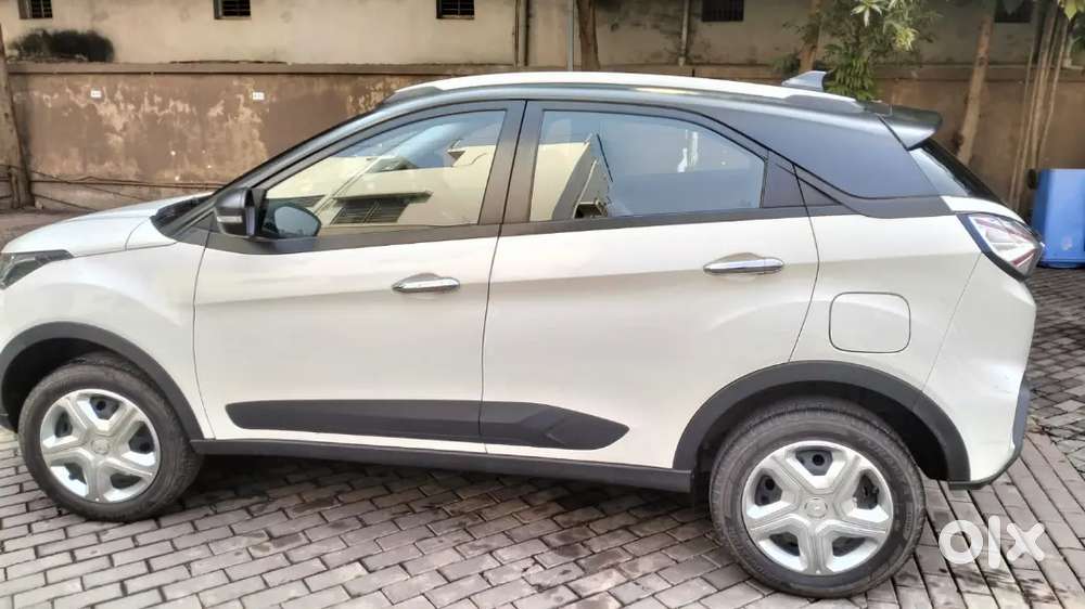Tata Nexon 2024 Automatic Petrol