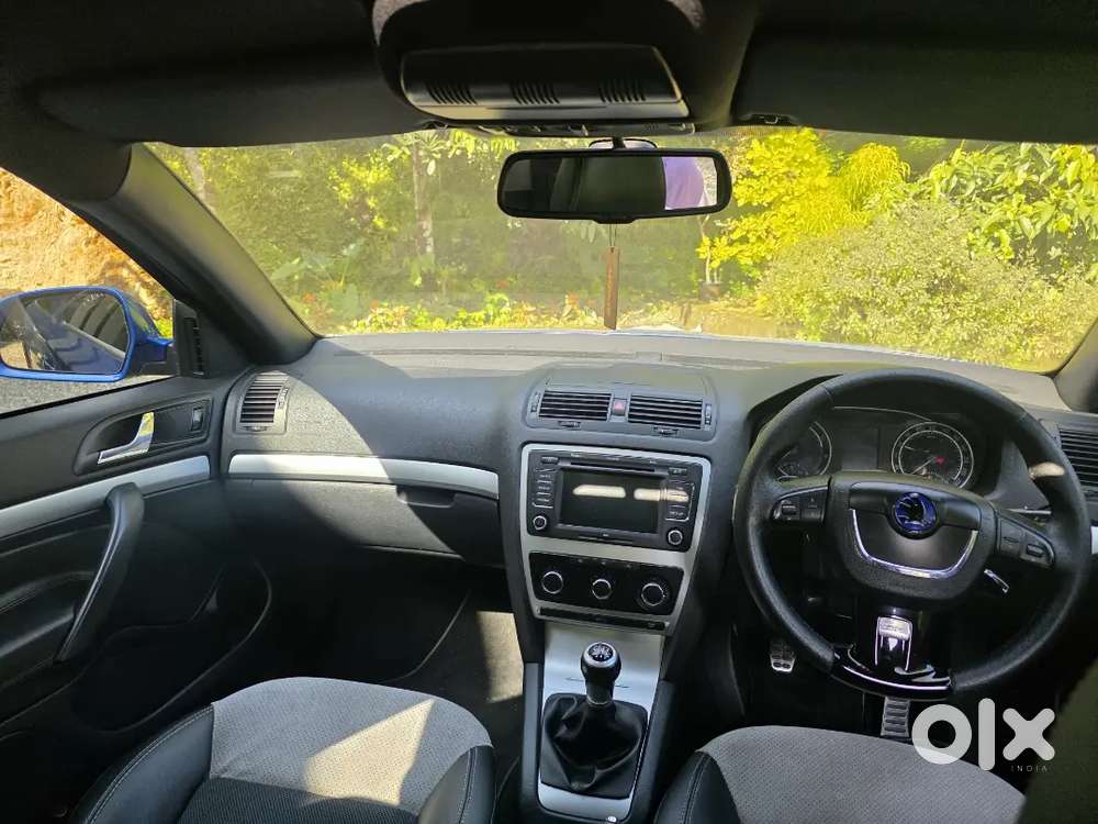 Skoda Laura 1.8 Rs 2012 Manual