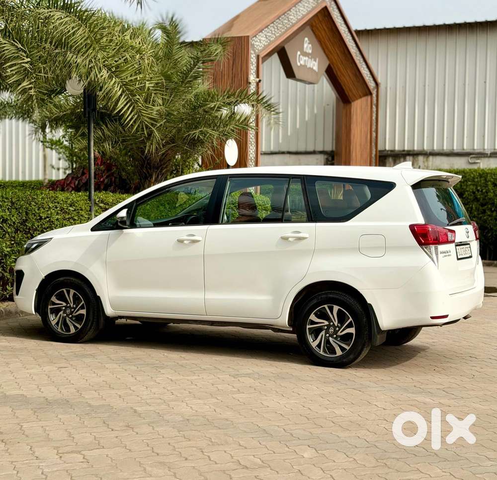 Toyota Innova Crysta [2020-ongoing] 2.7 Gx Mt 8 Str, 2021, Diesel