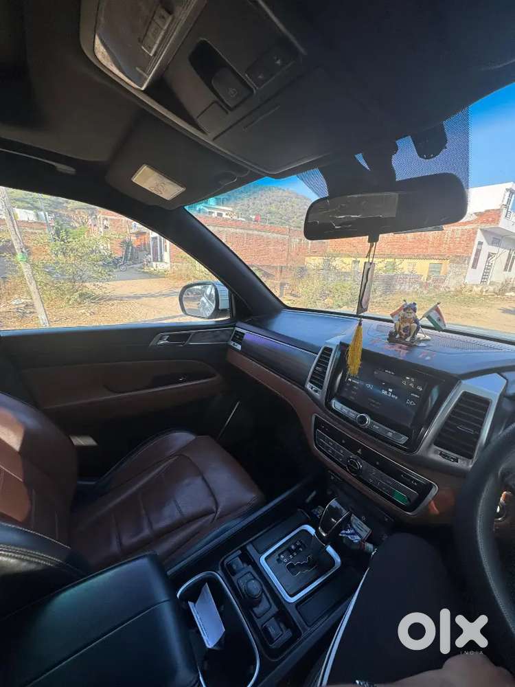 Mahindra Alturas G4 2020