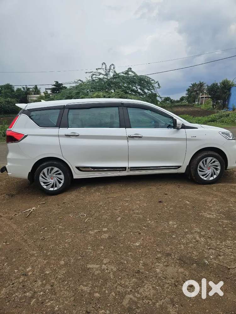 Maruti Suzuki Ertiga 2019 Diesel Well Maintained 4 Tier Button