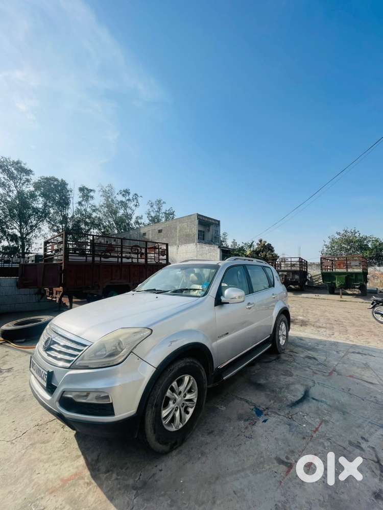 Mahindra Ssangyong Rexton 2014 Diesel Good Condition Urgent Sale