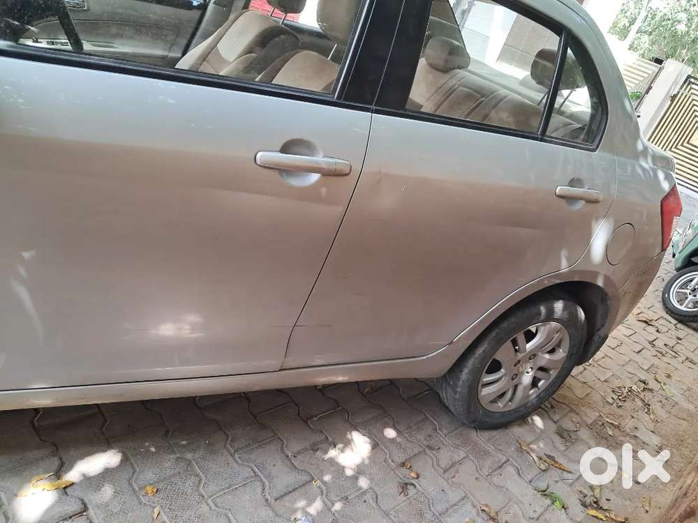 Maruti Suzuki Swift Dzire 2012 Petrol Manual