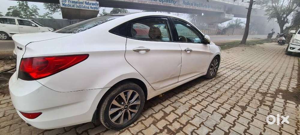 Hyundai Verna Crdi 1.6 At Ex, 2014, Diesel