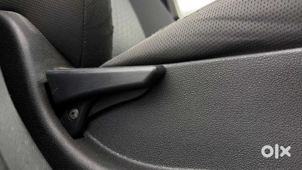 Tata Nexon 1.2 Revotron Xe, 2018, Petrol
