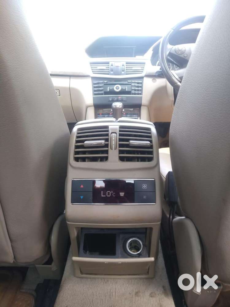 Mercedes-benz E-class E 200 Cgi Elegance, 2011, Petrol
