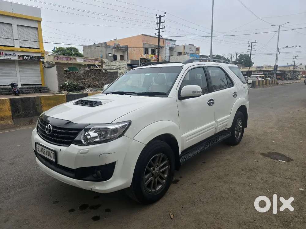 Toyota Fortuner 2012