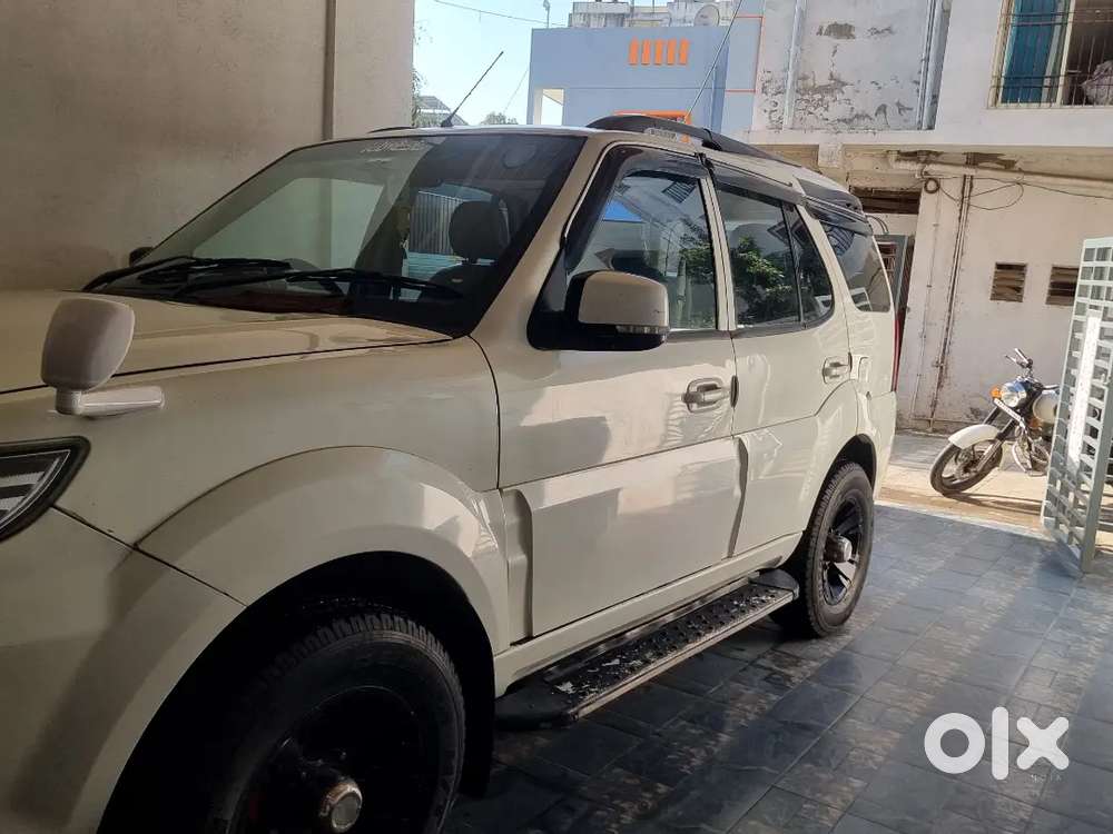 Tata Safari Storme 2014 Diesel 4th Owner