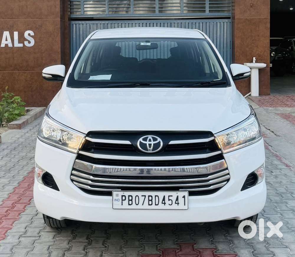 Toyota Innova Crysta 2.7 Gx At 8s, 2016, Diesel