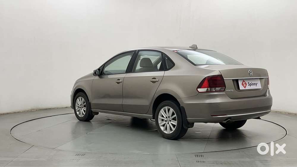 Volkswagen Vento 1.6 Highline, 2016, Petrol