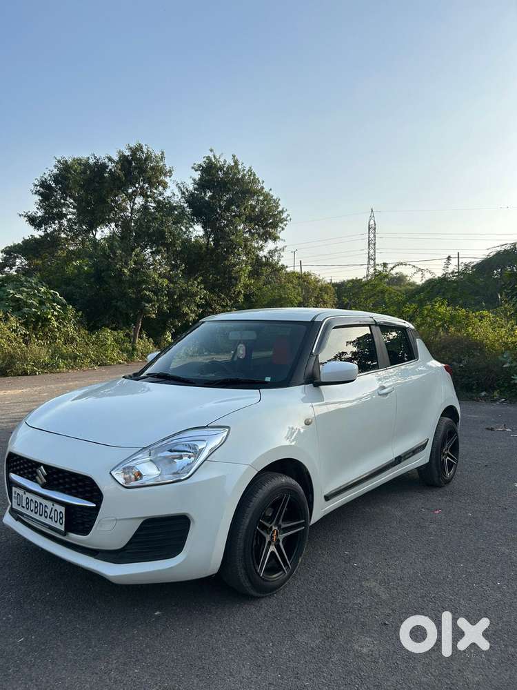 Maruti Suzuki Swift 1.2 Lxi (o), 2022, Petrol