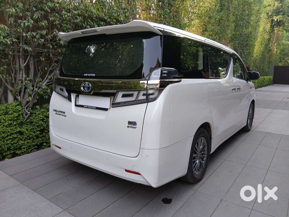 Toyota Vellfire Vip – Executive Lounge, 2022, Petrol