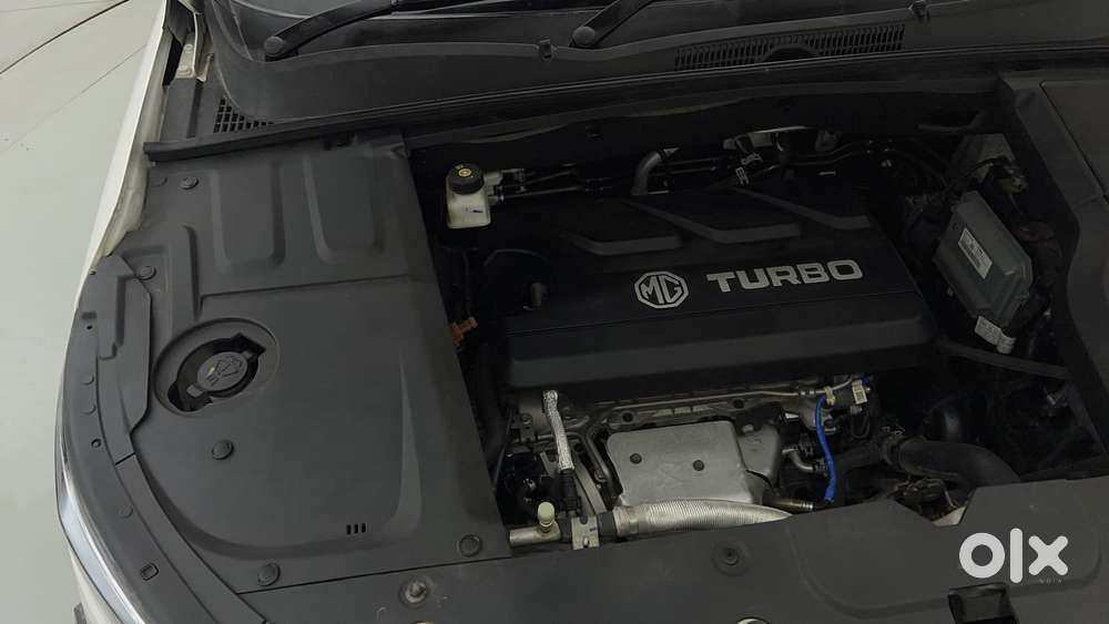 Mg Hector Plus 1.5 Sharp Turbo Cvt 6 Str, 2022, Petrol