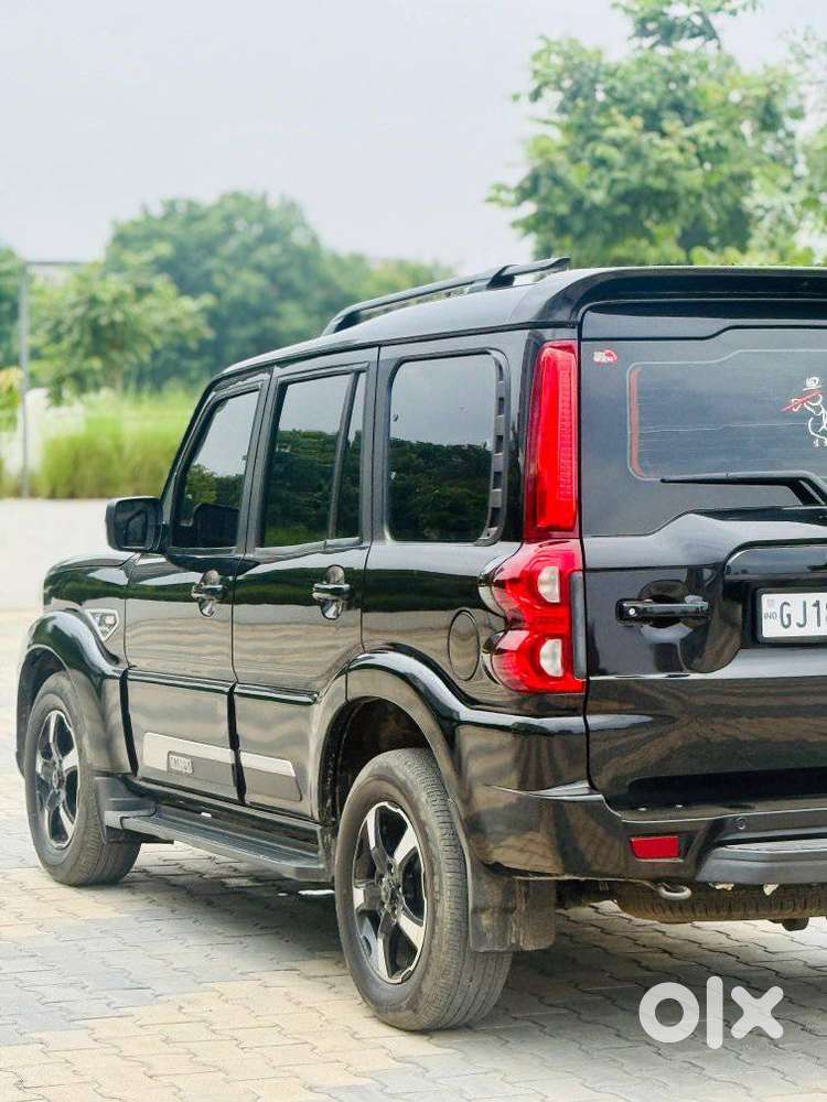 Mahindra Scorpio Classic 2.2 S 11 Mt 7 Cc, 2024, Diesel