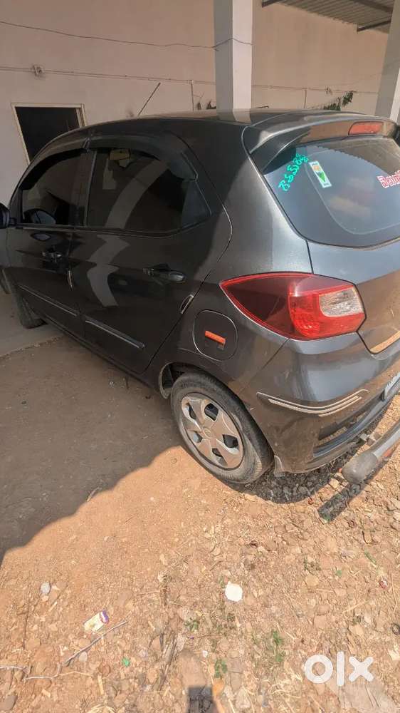 Tata Tiago Car Good Chill Ac 2 Keys Single Driving Good Condition