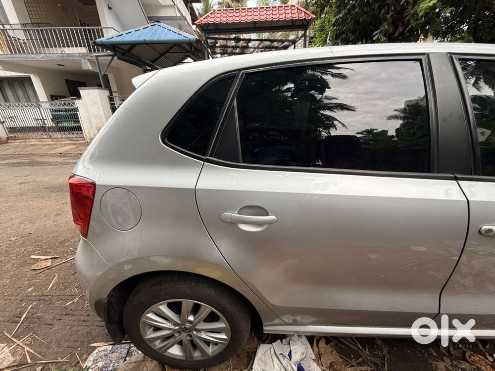 Volkswagen Polo Petrol Highline 2013 Model