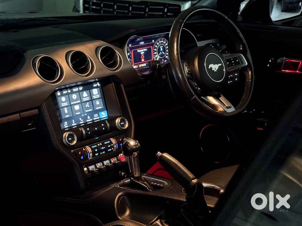 Ford Mustang V8, 2020, Petrol