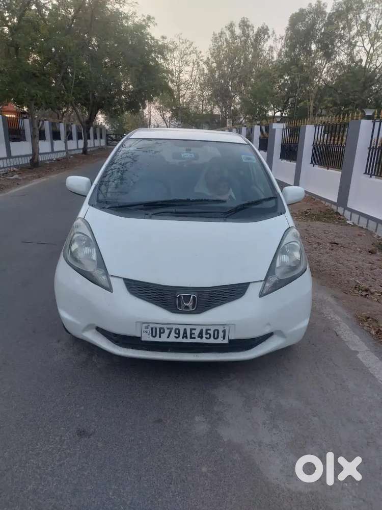 Honda Jazz 2010 Petrol 126000 Km Driven