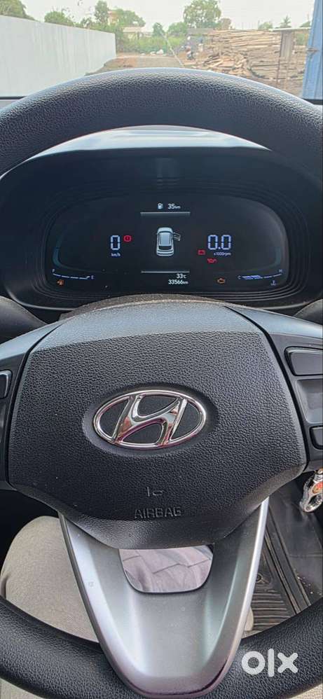 Hyundai Venue 2023 Petrol Well Maintained