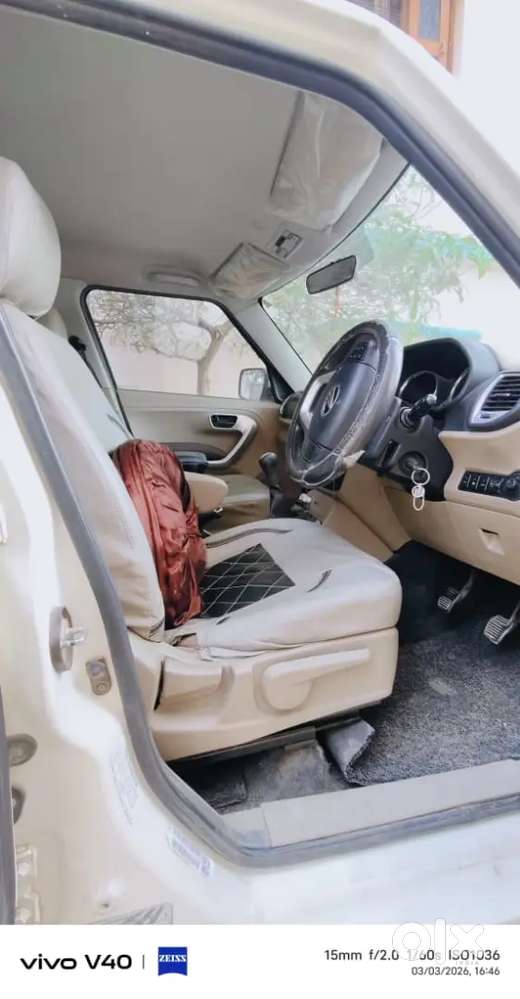 Mahindra Tuv 300 2017 Diesel 121000 Km Driven