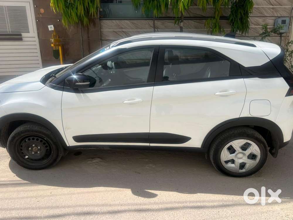 Brand New Type Tata Nexon Very Less Km Driven White Color
