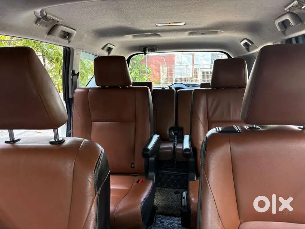 Toyota Innova Crysta 2018 Diesel Well Maintained