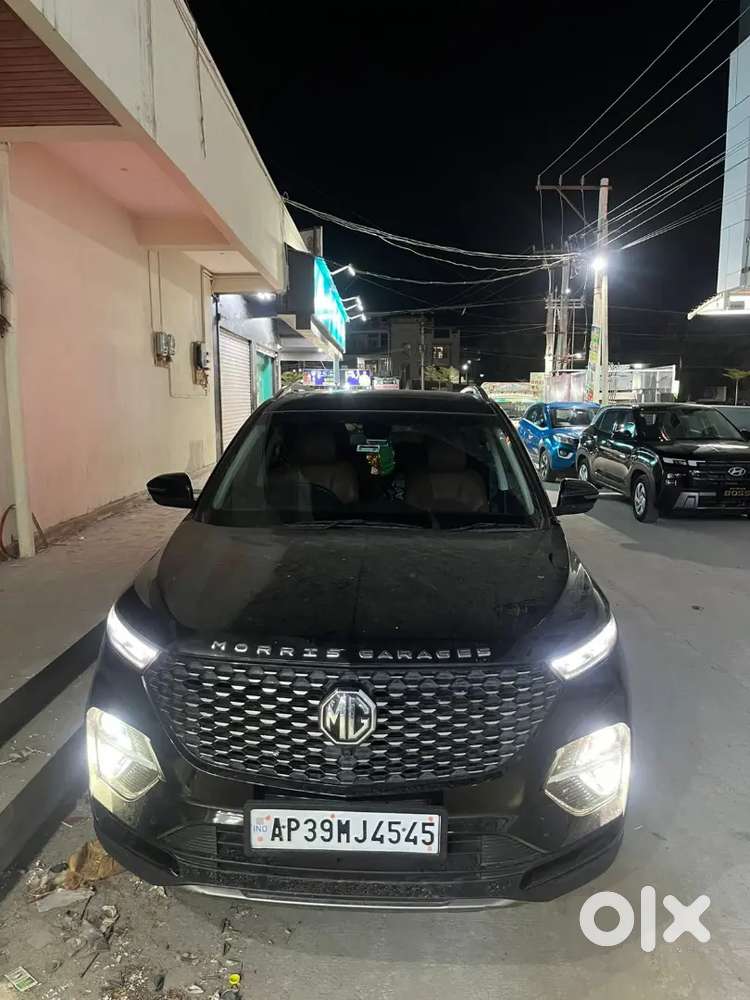 Mg Hector Plus Top End
