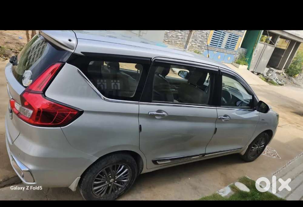 Ertiga Zdi Plus 
2019model 
Single Owner 
Diesel Manual
6speed Gear