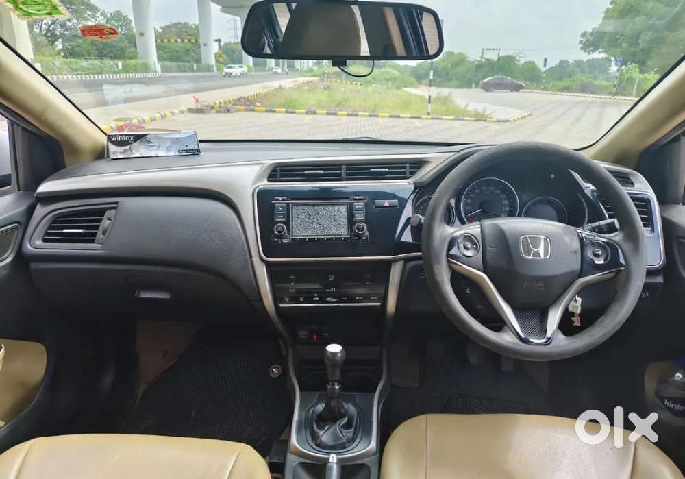 Honda City 1.5 V 4th Gen I-vtec Mt, 2016, Petrol