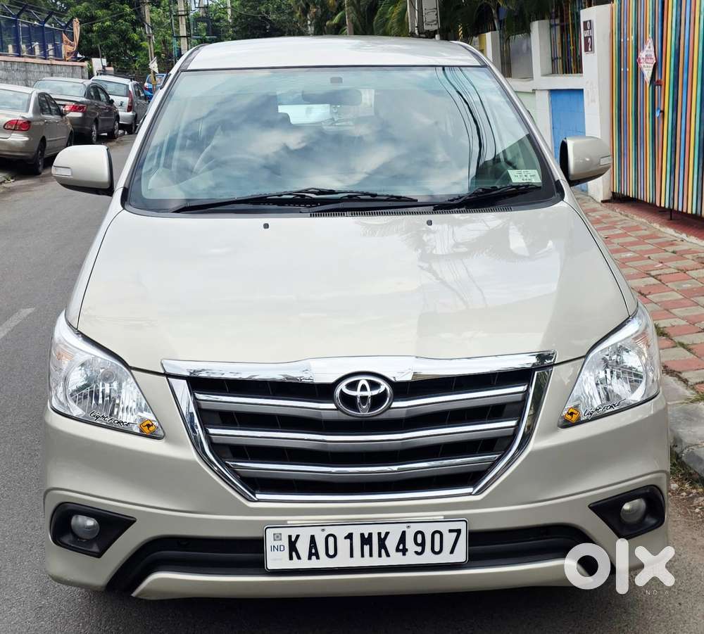 Toyota Innova [ ] 2.5 V Diesel 7 Str, 2013, Diesel