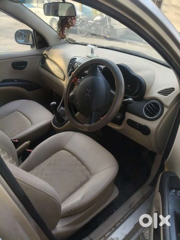 Hyundai I10 2008 Gold Colour