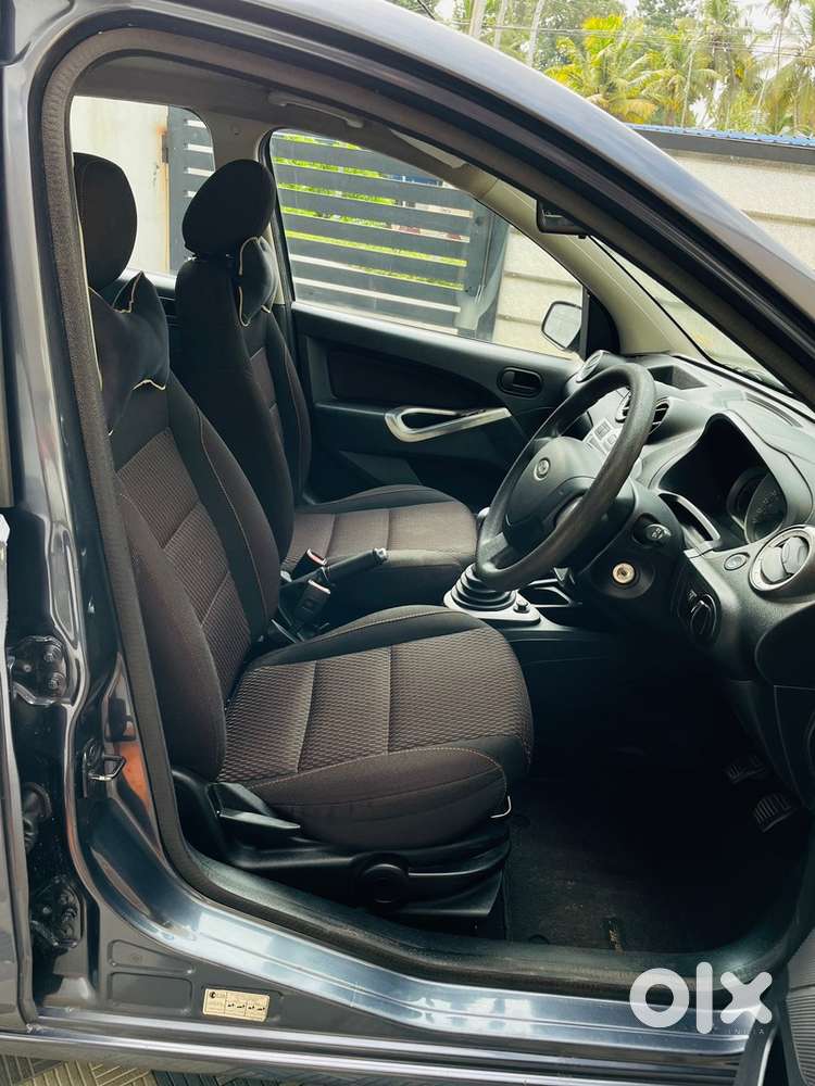 Ford Figo 2011 Manual Petrol 1.2 Titanium Plus 50000 Km Showroom Con