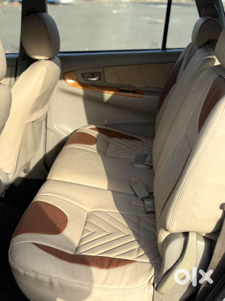 Toyota Innova 2.5 Vx 8 Str, 2010, Diesel