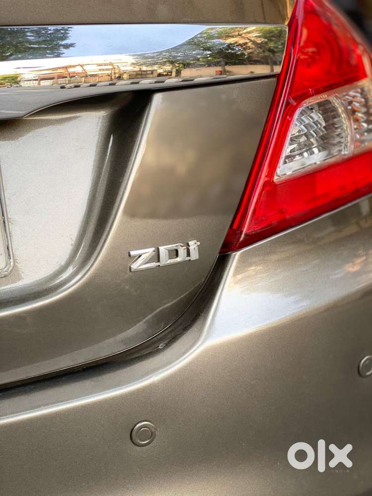 Maruti Suzuki Swift Dzire Zdi Bsiv, 2015, Diesel