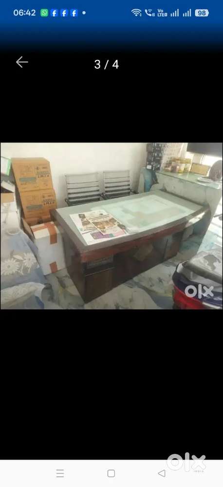 Office counter with glass