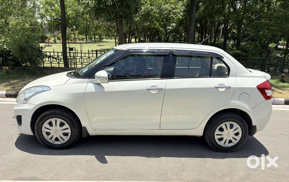 Maruti Suzuki Swift Dzire Vxi Optional, 2014, Petrol