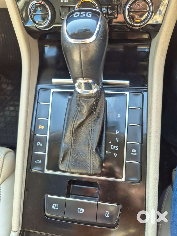 Skoda Superb Lk 1.8 Tsi At, 2018, Petrol