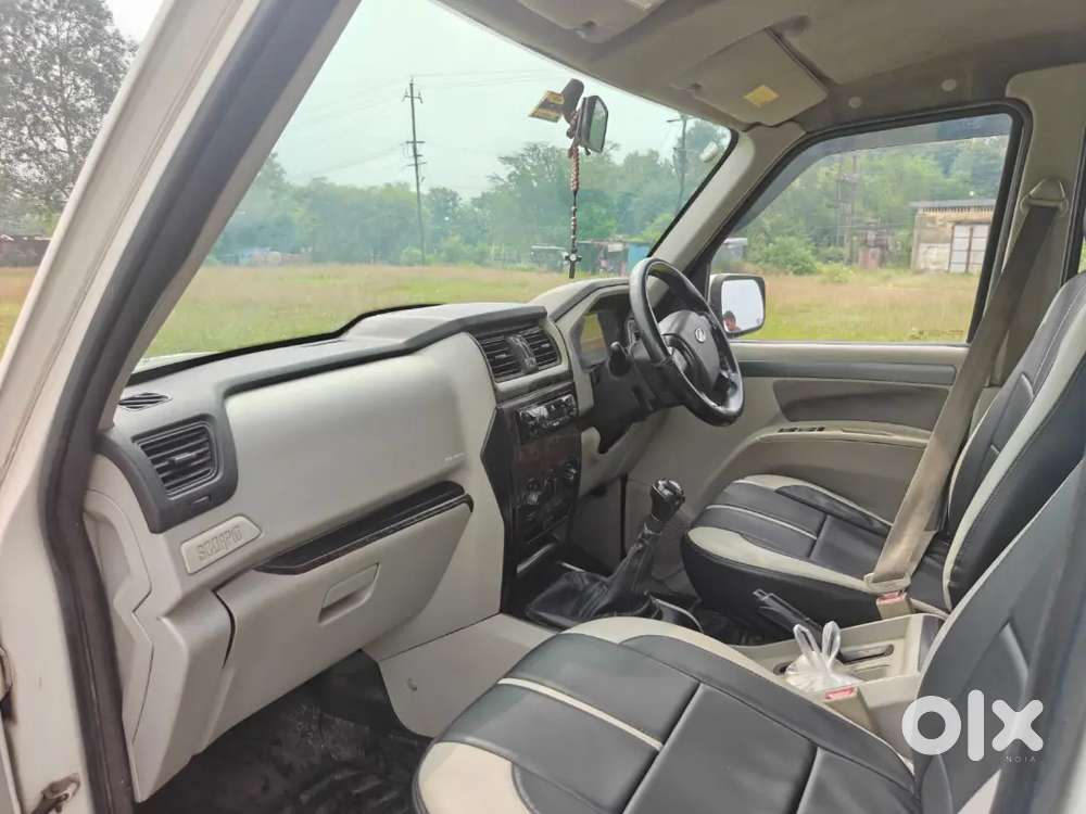 Mahindra Scorpio 2.2 2015