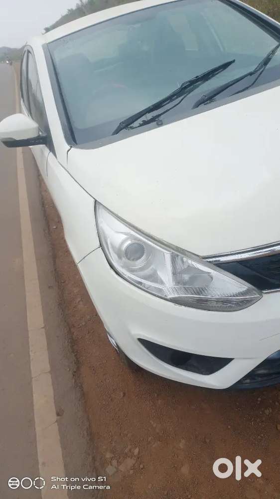 Tata Zest Diesel Top Modal 
2016
Owner 1 
New Insurance 
New Betri
