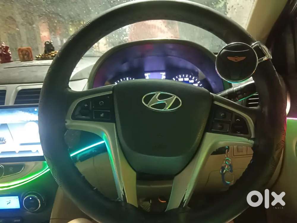 Hyundai Verna 2012